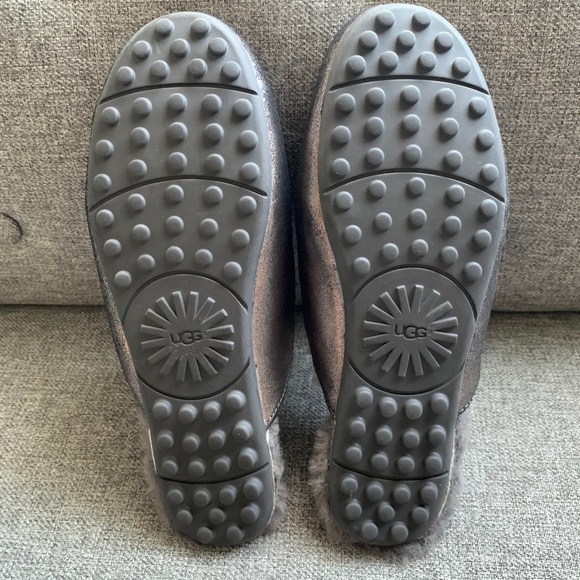 🛑SOLD🛑UGG Metallic Mules Slip On Suede Loafer - Picture 4 of 4